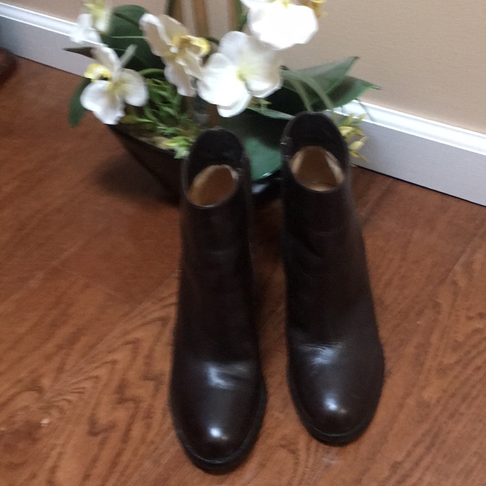 Boots - Picture 2 of 4